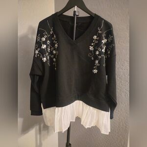 Calligraphie Embellished Floral Beaded Sweatshirt w/ Pleated Hem Size L NWT